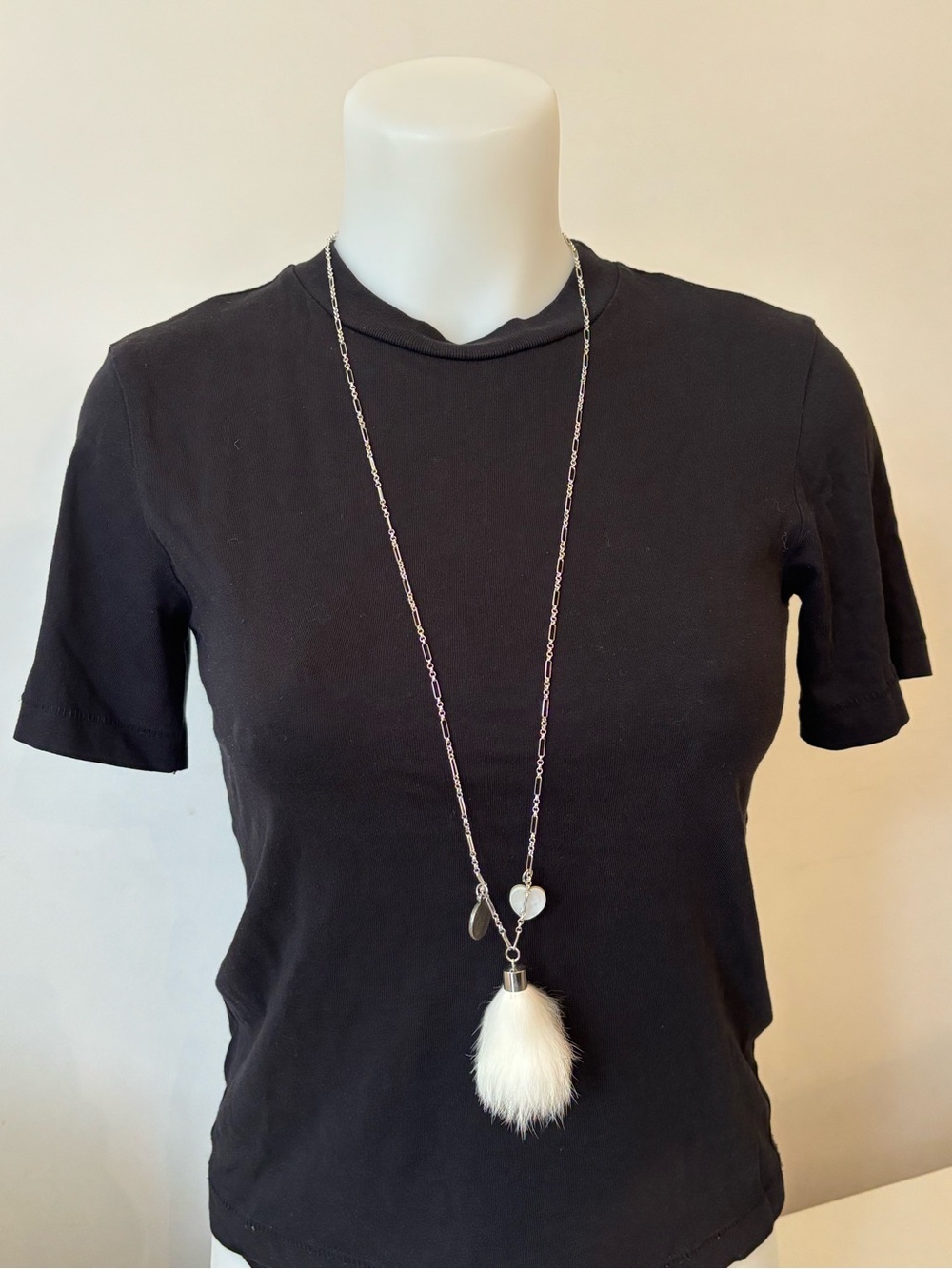 URANIUM Silver Chain Charm Necklace Mother of Pearl Heart & White Fur Tassel
